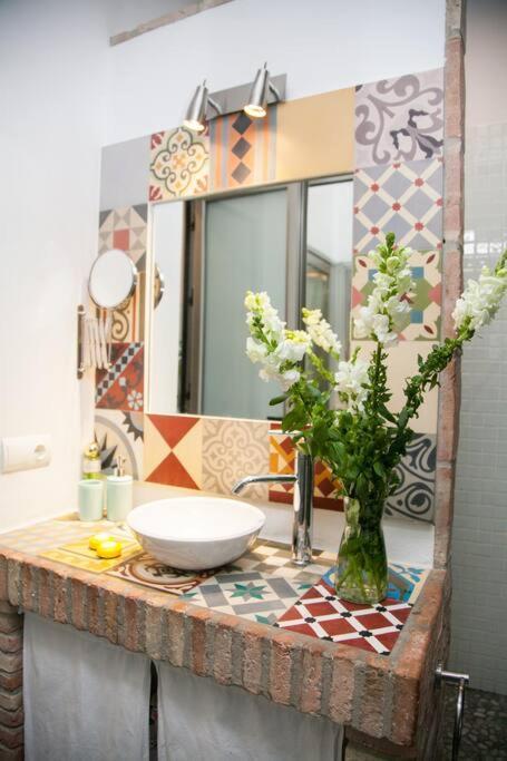 Beautiful Silent Apartment Private Parking Seville Luaran gambar