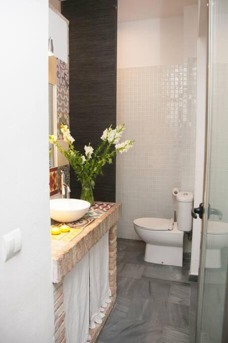 Beautiful Silent Apartment Private Parking Seville Luaran gambar